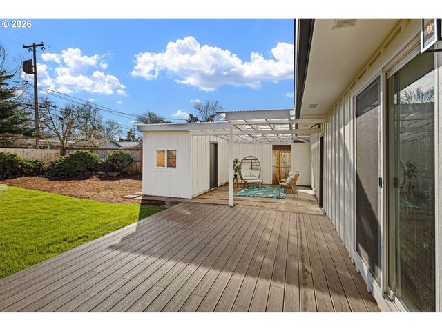 2255 POLK St, Eugene, OR 97405