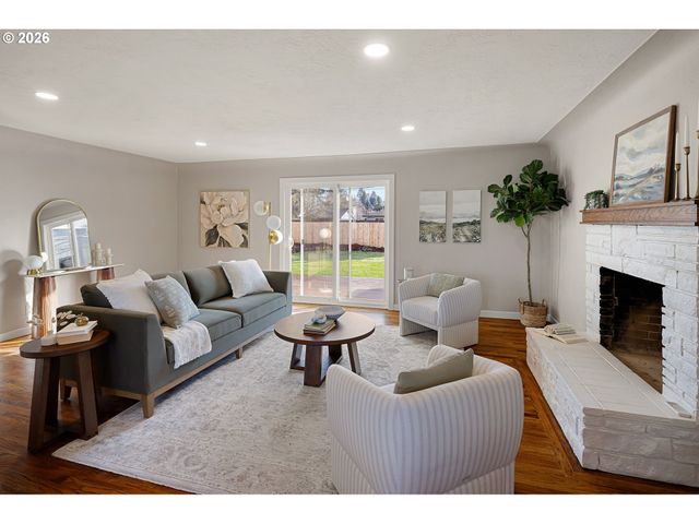 2255 POLK St, Eugene, OR 97405