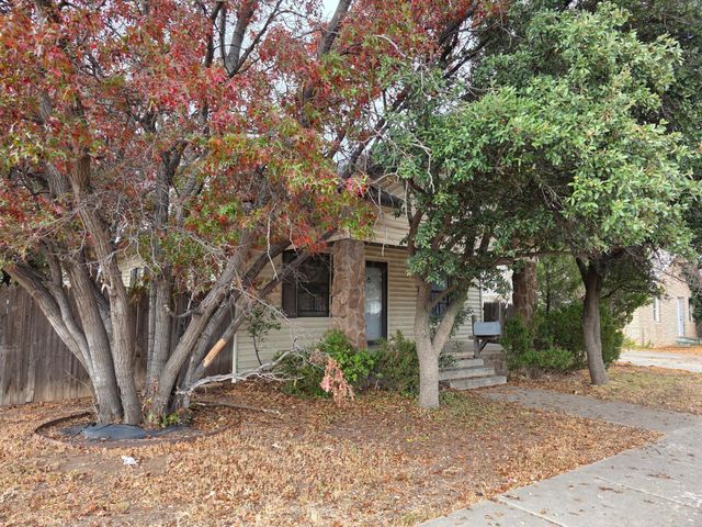810 S ADAMS Street, Amarillo, TX 79101