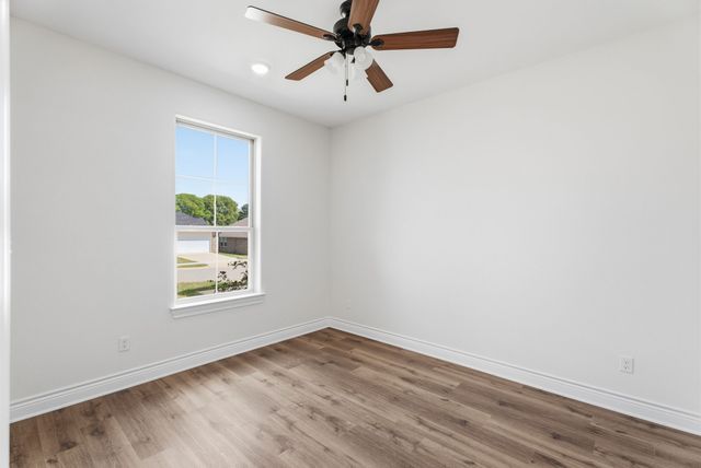 114 Hay Meadow Drive, Winona, TX 75792