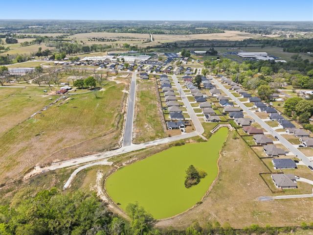 114 Hay Meadow Drive, Winona, TX 75792