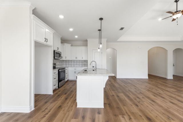 114 Hay Meadow Drive, Winona, TX 75792