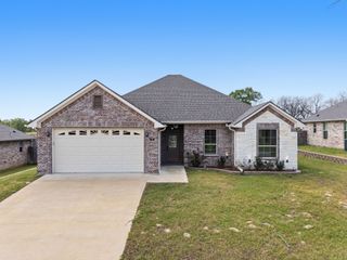 114 Hay Meadow Drive, Winona, TX 75792