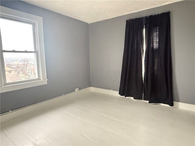 389 Webster St, Rochester, PA 15074