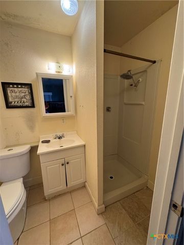 303 E Bay Avenue, Seadrift, TX 77983