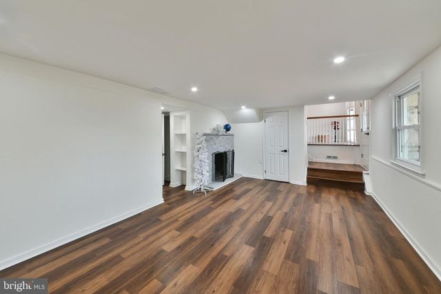 212 E FRANKLIN AVE, Edgewater Park, NJ 08010