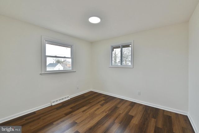 212 E FRANKLIN AVE, Edgewater Park, NJ 08010