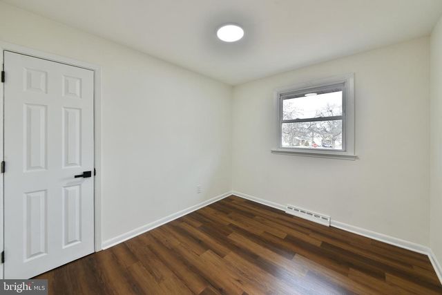 212 E FRANKLIN AVE, Edgewater Park, NJ 08010