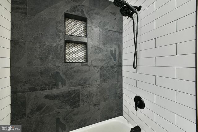 212 E FRANKLIN AVE, Edgewater Park, NJ 08010