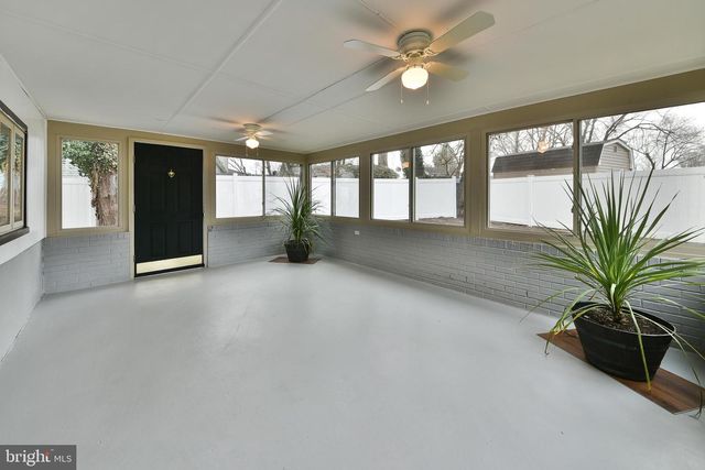 212 E FRANKLIN AVE, Edgewater Park, NJ 08010