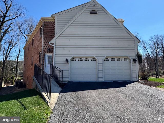 2407 LELLAH CT, Dunn Loring, VA 22027