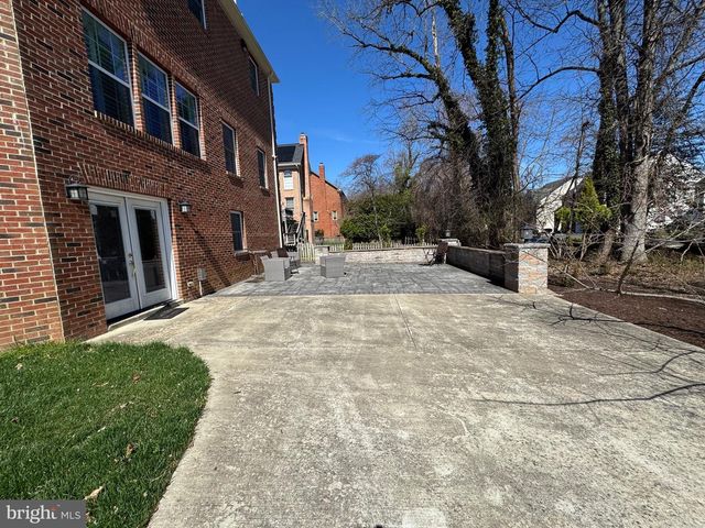 2407 LELLAH CT, Dunn Loring, VA 22027