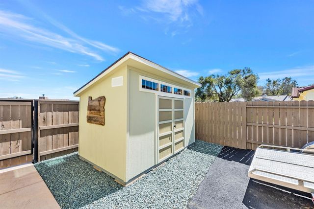 17932 Vintner Ct, Plymouth, CA 95669