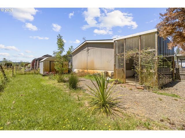 93295 TERRITORIAL Hwy 9, Junction City, OR 97448