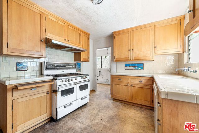 624 Alta Avenue, Santa Monica, CA 90402