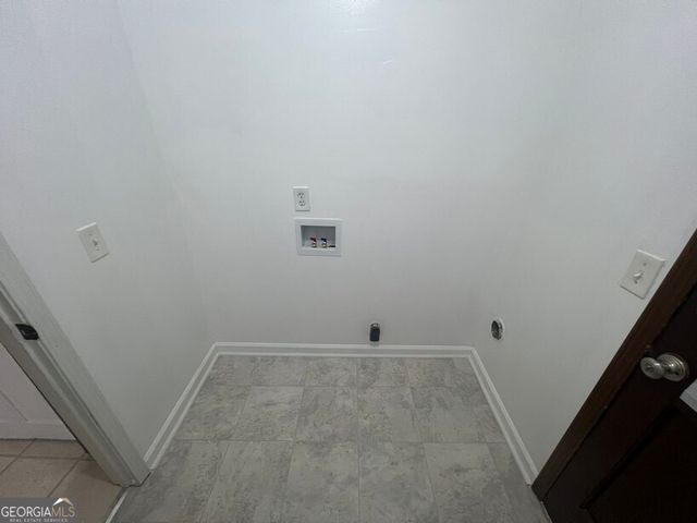 916 Curry Circle, Conyers, GA 30094