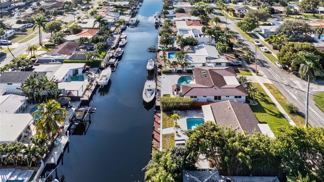 800 SE 3rd Ter, Pompano Beach, FL 33060