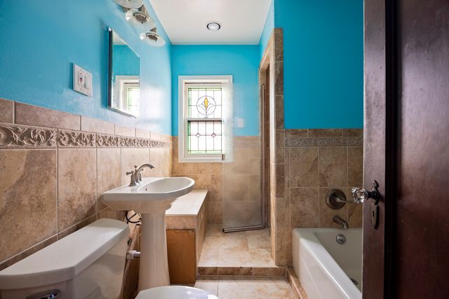 1570 HENDRICKSON Street, New York City, NY 11234