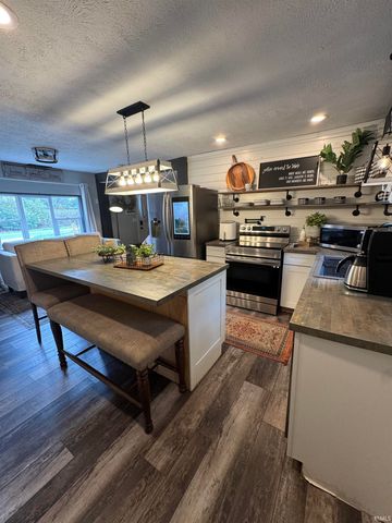 5826 N ninth Street, West Lafayette, IN 47906