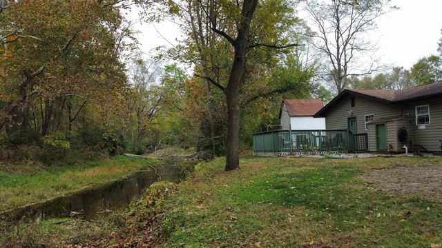 5826 N ninth Street, West Lafayette, IN 47906