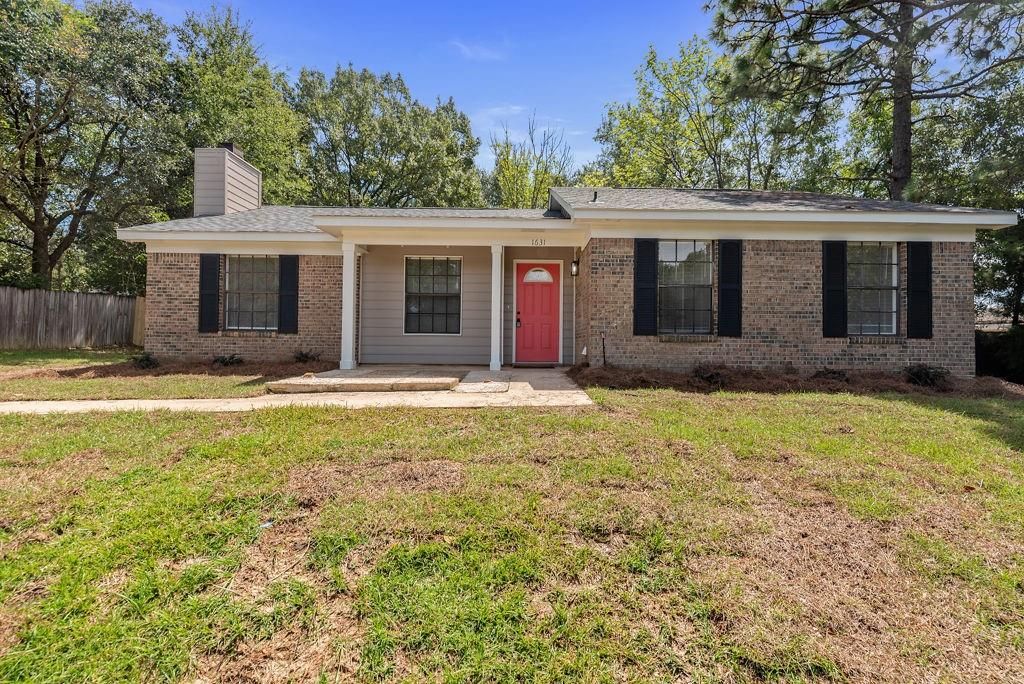 1631 Longwood Road, Mobile, AL 36609 — exterior
