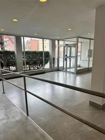 74-02 43 Avenue 4D, Elmhurst, NY 11373
