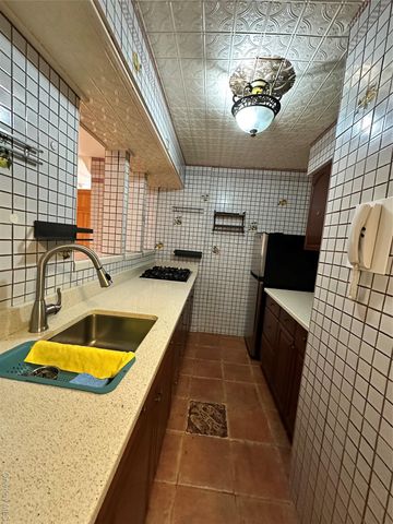 74-02 43 Avenue 4D, Elmhurst, NY 11373