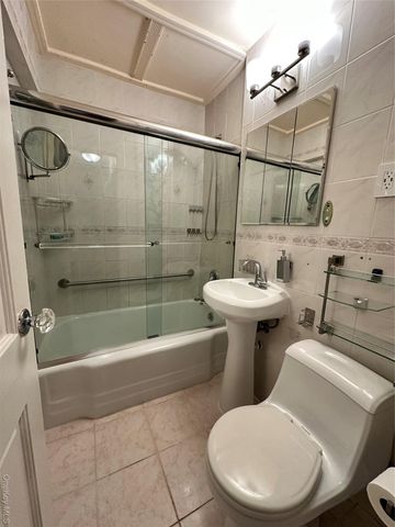 74-02 43 Avenue 4D, Elmhurst, NY 11373