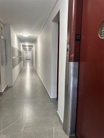 74-02 43 Avenue 4D, Elmhurst, NY 11373