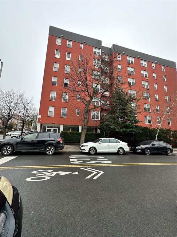 74-02 43 Avenue 4D, Elmhurst, NY 11373