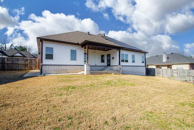 5704 Bridgeport Lane, Bryant, AR 72022