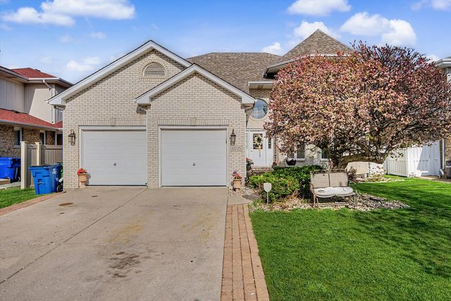 10745 LOCKWOOD Avenue, Oak Lawn, IL 60453