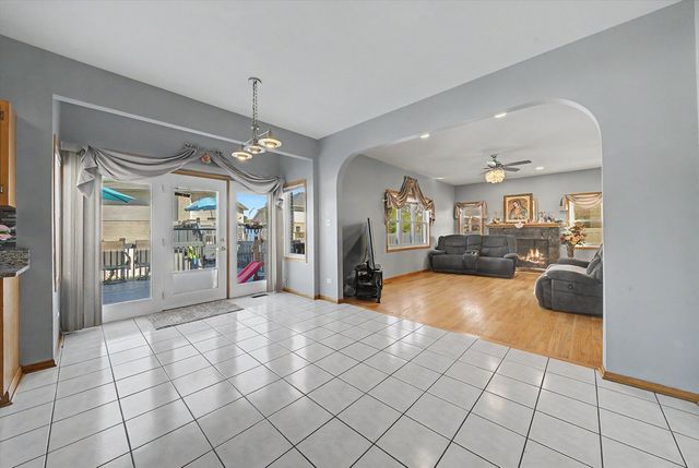 10745 LOCKWOOD Avenue, Oak Lawn, IL 60453