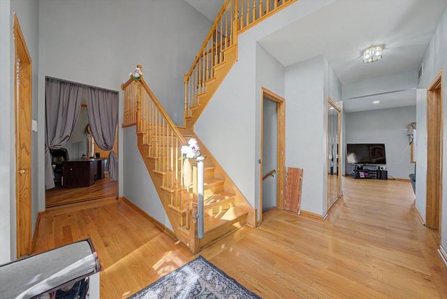 10745 LOCKWOOD Avenue, Oak Lawn, IL 60453