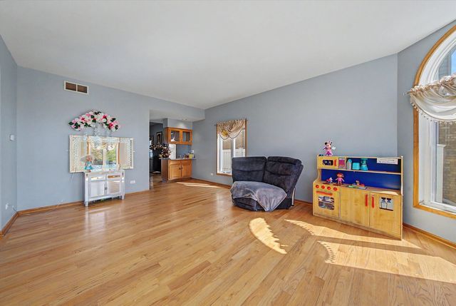 10745 LOCKWOOD Avenue, Oak Lawn, IL 60453