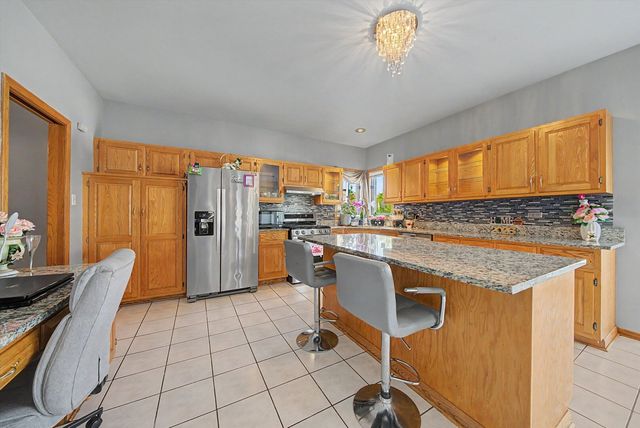 10745 LOCKWOOD Avenue, Oak Lawn, IL 60453