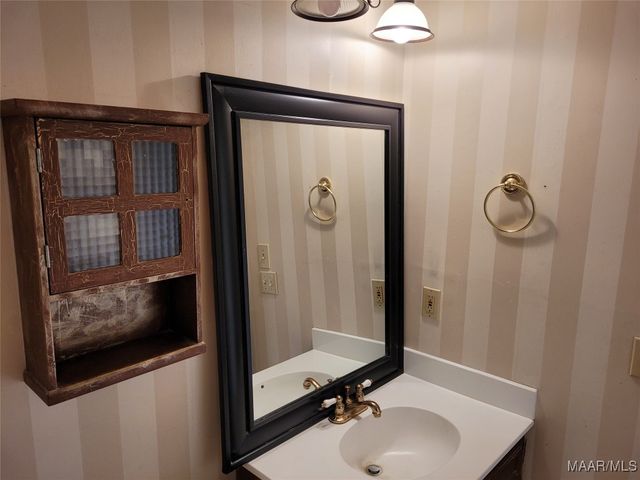 5918 CARMEL Drive, Montgomery, AL 36117