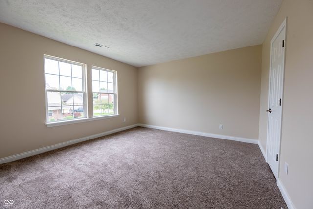 1364 College Parkway, Elwood, IN 46036