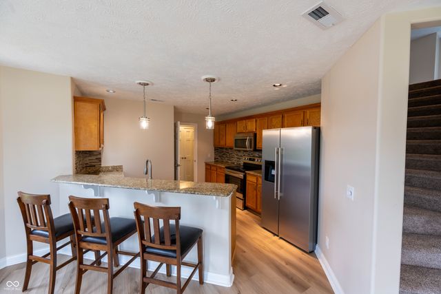 1364 College Parkway, Elwood, IN 46036