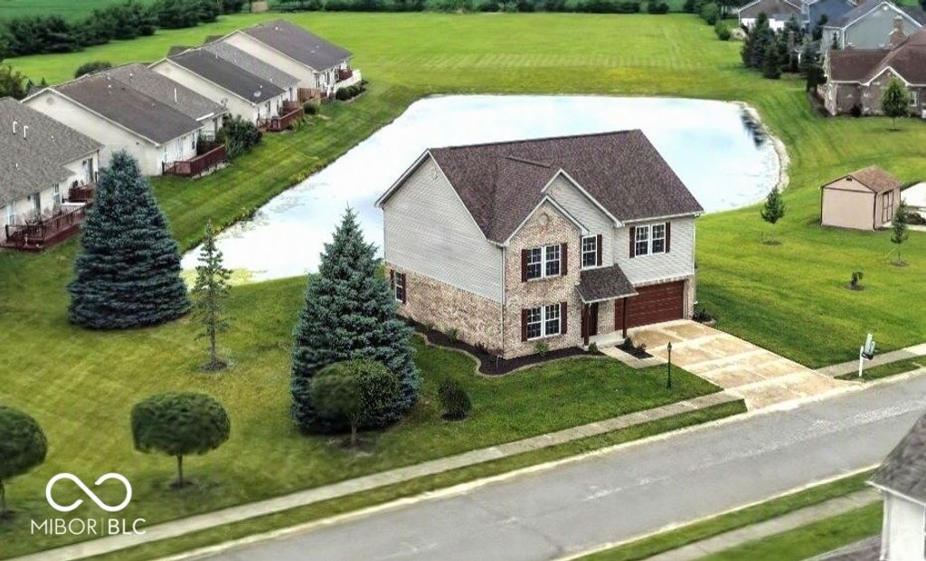 1364 College Parkway, Elwood, IN 46036