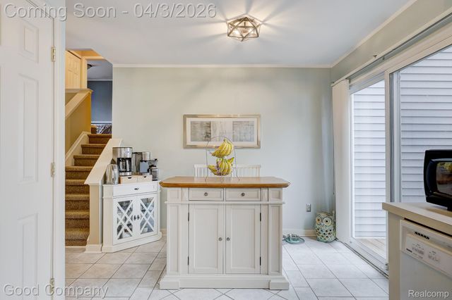 193 Linhart Street, Novi, MI 48377