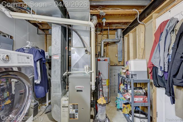 193 Linhart Street, Novi, MI 48377