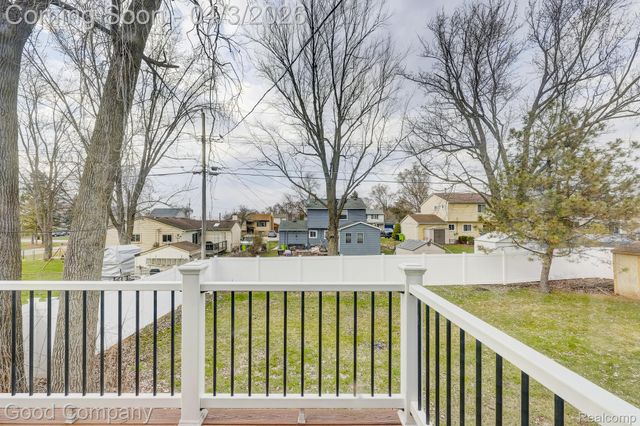 193 Linhart Street, Novi, MI 48377