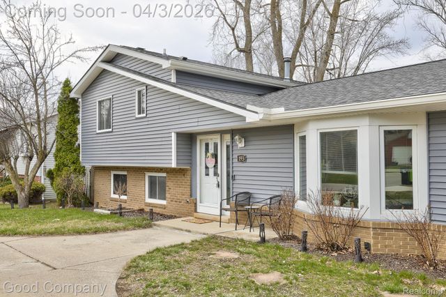 193 Linhart Street, Novi, MI 48377