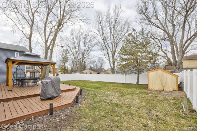 193 Linhart Street, Novi, MI 48377