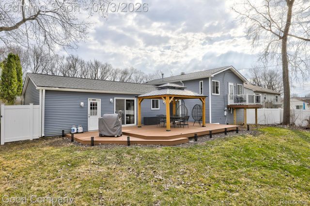 193 Linhart Street, Novi, MI 48377