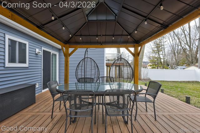 193 Linhart Street, Novi, MI 48377