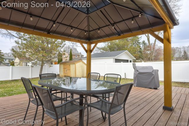 193 Linhart Street, Novi, MI 48377