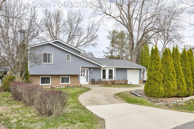 193 Linhart Street, Novi, MI 48377