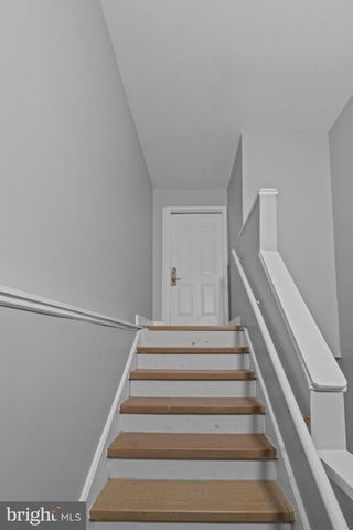 823 NEWINGTON AVE, Baltimore, MD 21217